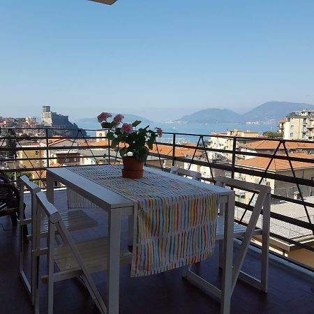 レーリチIl Terrazzo Sul Castelloアパートメント エクステリア 写真