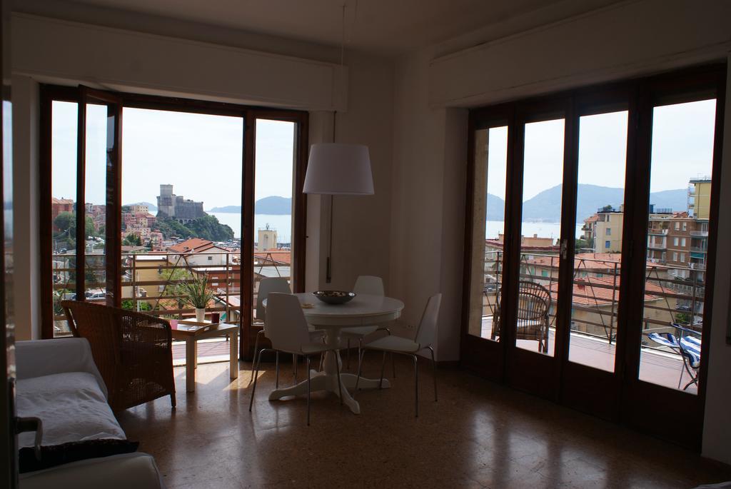 レーリチIl Terrazzo Sul Castelloアパートメント エクステリア 写真
