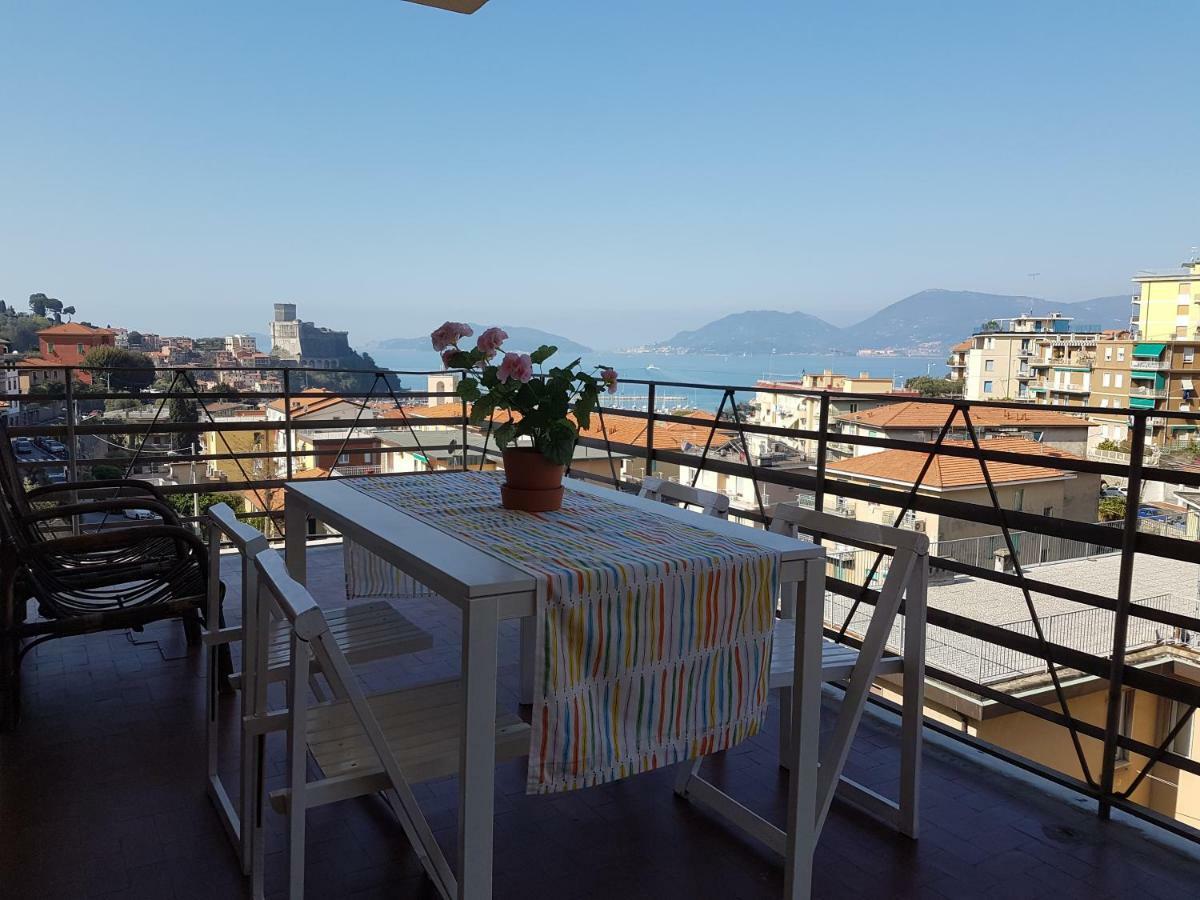 レーリチIl Terrazzo Sul Castelloアパートメント エクステリア 写真