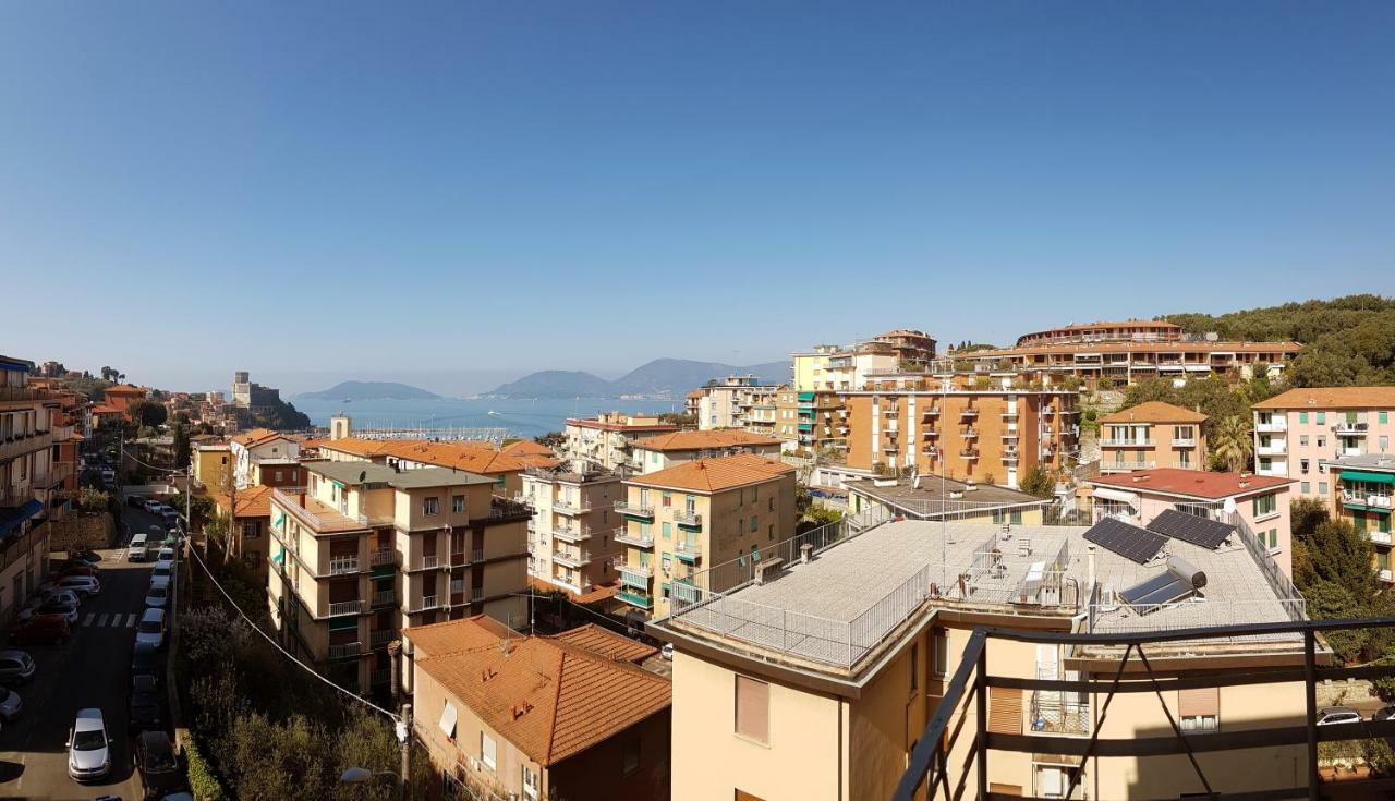 レーリチIl Terrazzo Sul Castelloアパートメント エクステリア 写真